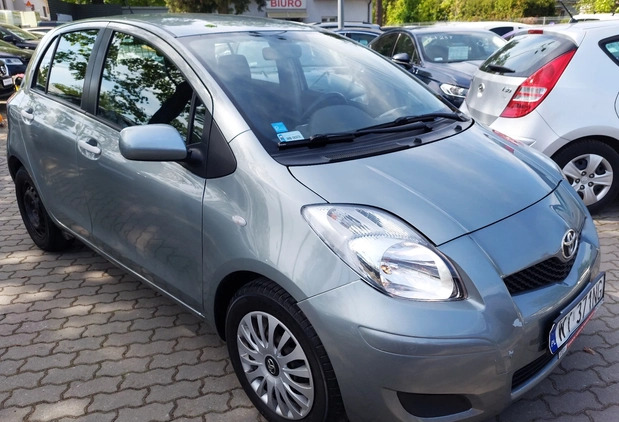 Toyota Yaris cena 23900 przebieg: 147326, rok produkcji 2010 z Rydułtowy małe 436